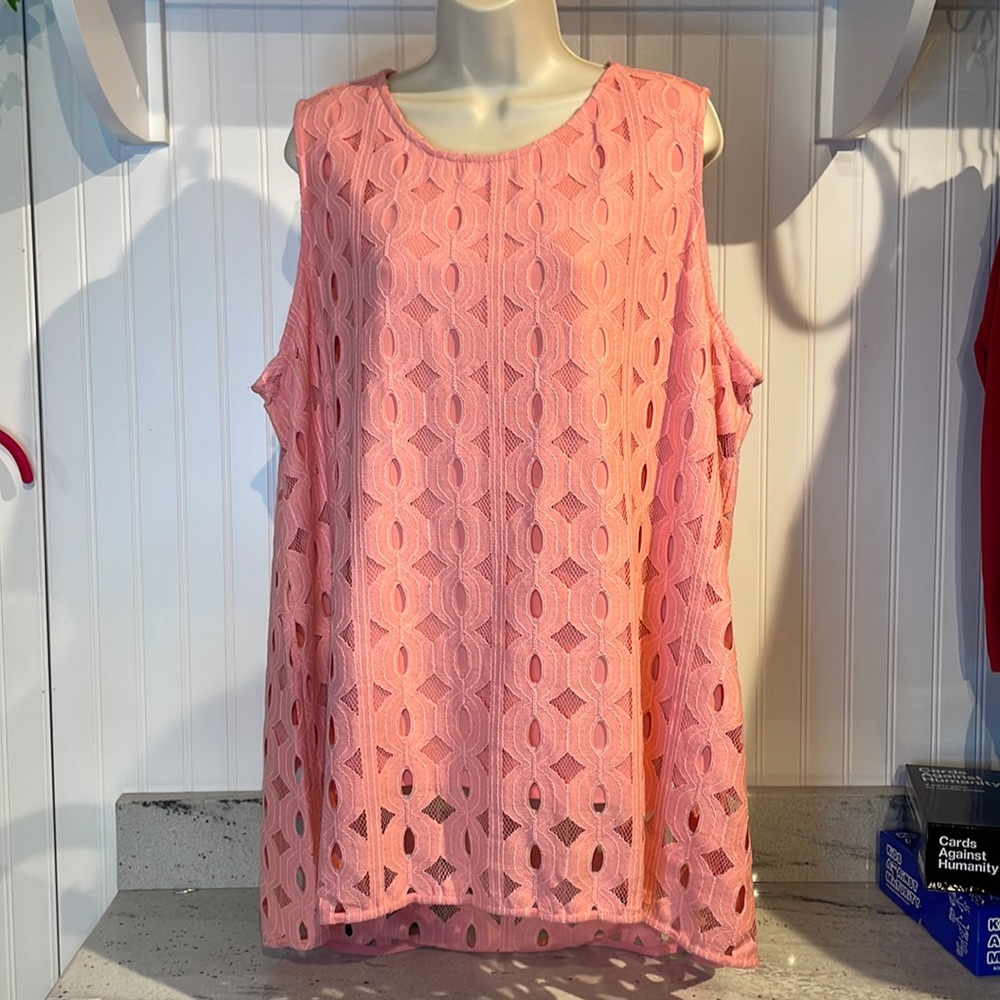 NWOT Susan Graver lace lined tank!!
